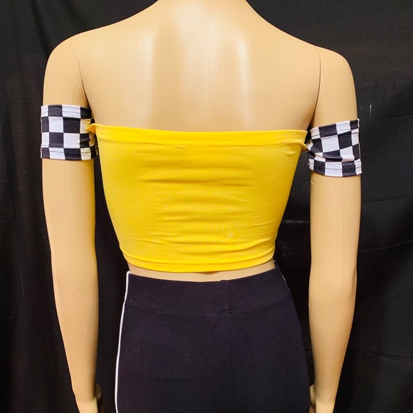 Off-the-shoulder crop top - Picture 2 of 3